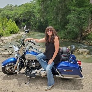 Meet your Posher, Gina